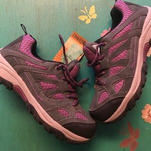 Denali hiking Shoes NWT